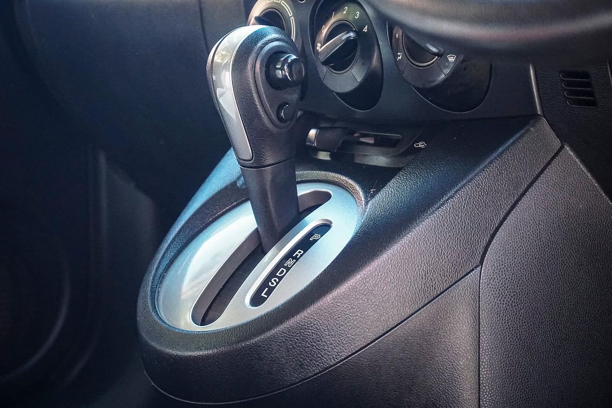 2010 Mazda 2 Neo DE Series 1