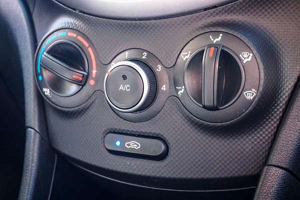 2016 Hyundai Accent Active RB4