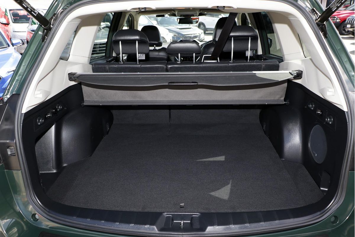 2022 Subaru Forester 2.5i-S S5