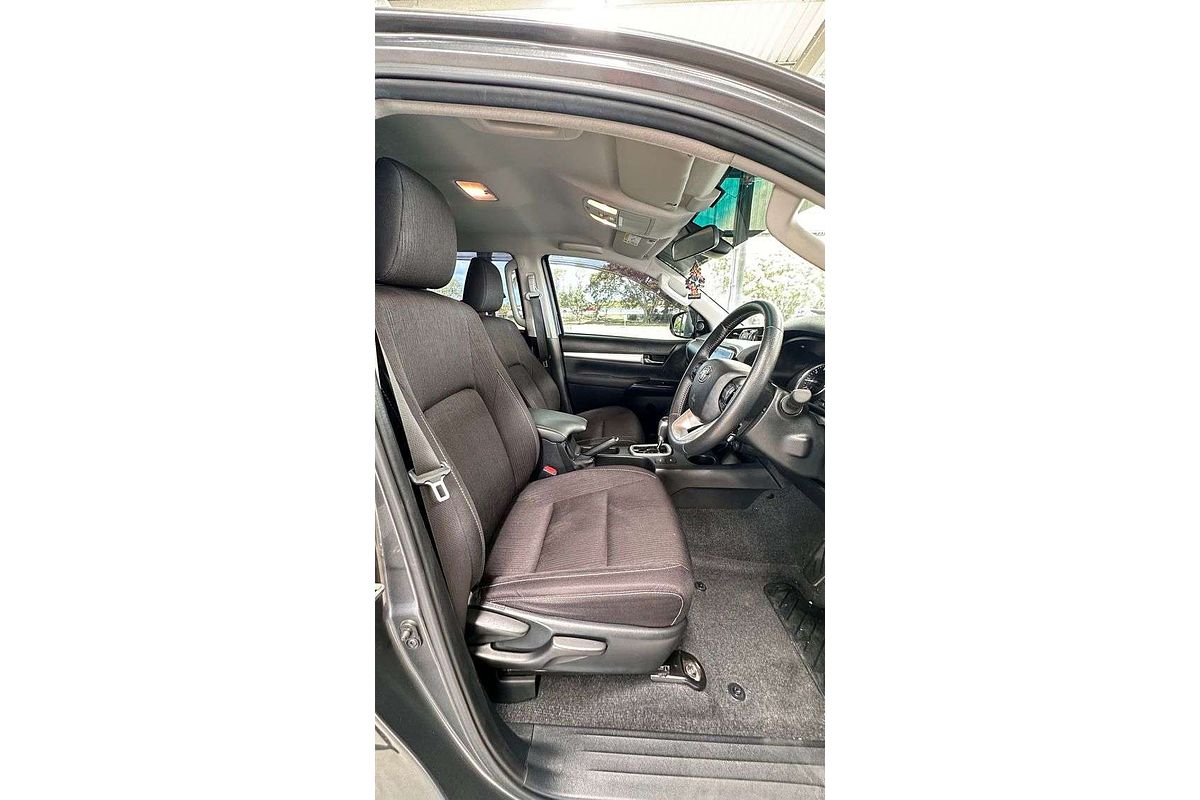 2023 Toyota Hilux SR5 GUN126R 4X4