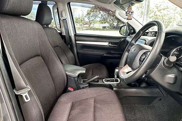 2023 Toyota Hilux SR5 GUN126R 4X4