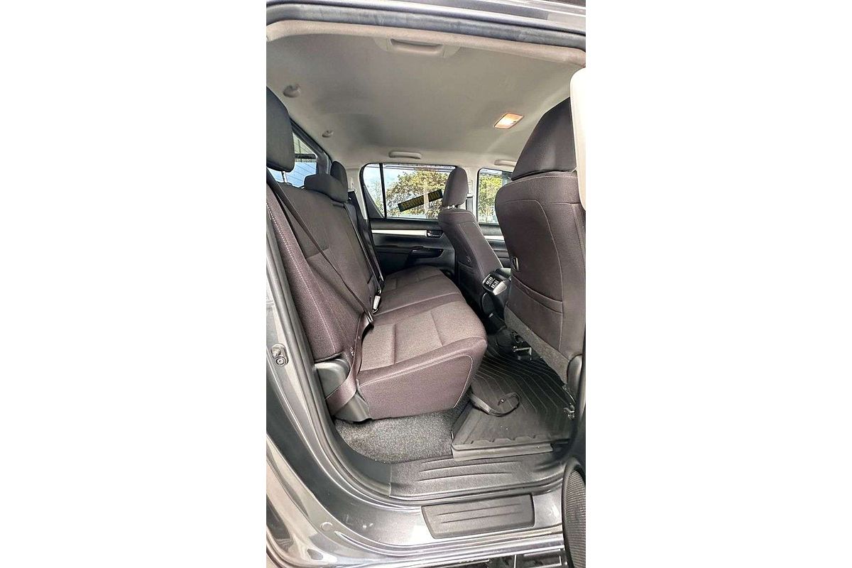 2023 Toyota Hilux SR5 GUN126R 4X4