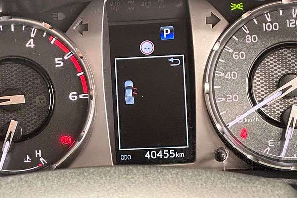 2023 Toyota Hilux SR5 GUN126R 4X4