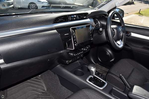 2020 Toyota Hilux SR5 GUN126R 4X4