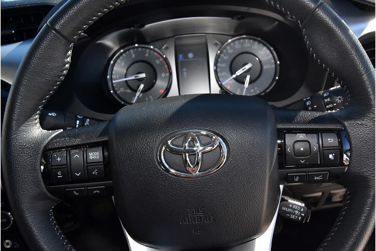 2020 Toyota Hilux SR5 GUN126R 4X4
