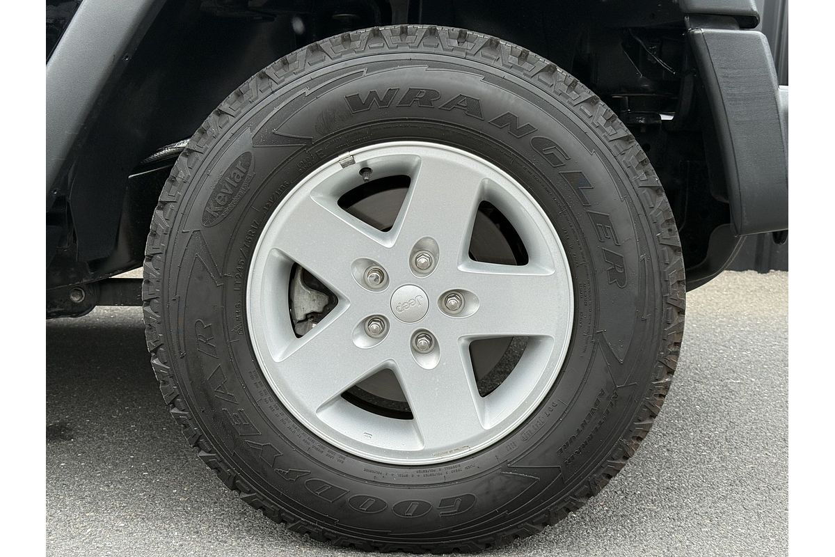 2016 Jeep Wrangler Unlimited Sport JK