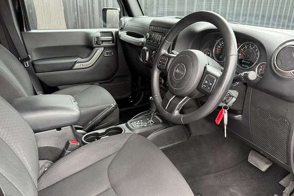 2016 Jeep Wrangler Unlimited Sport JK