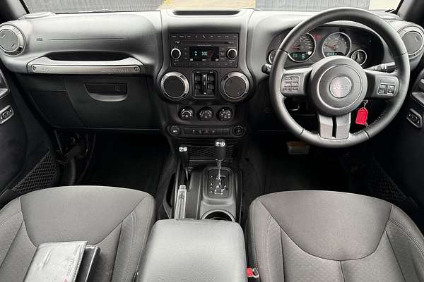 2016 Jeep Wrangler Unlimited Sport JK