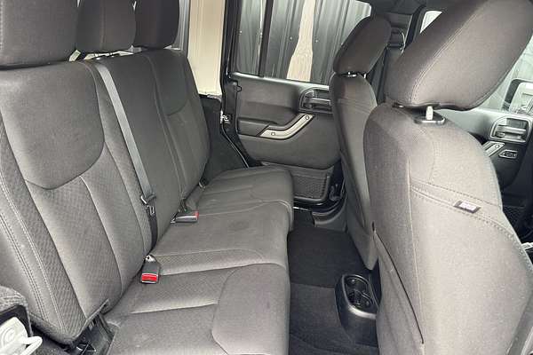 2016 Jeep Wrangler Unlimited Sport JK