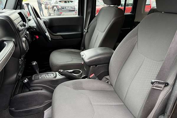 2016 Jeep Wrangler Unlimited Sport JK