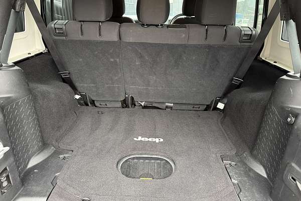 2016 Jeep Wrangler Unlimited Sport JK