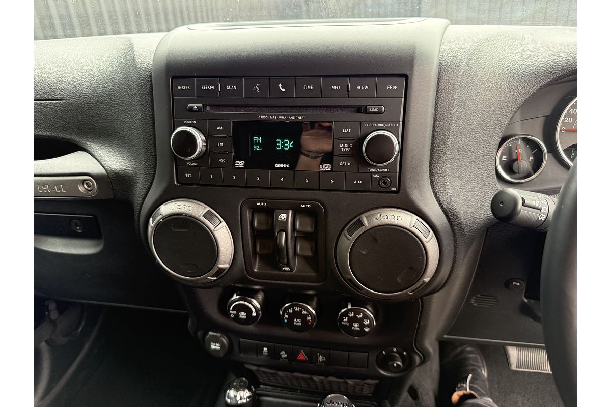 2016 Jeep Wrangler Unlimited Sport JK