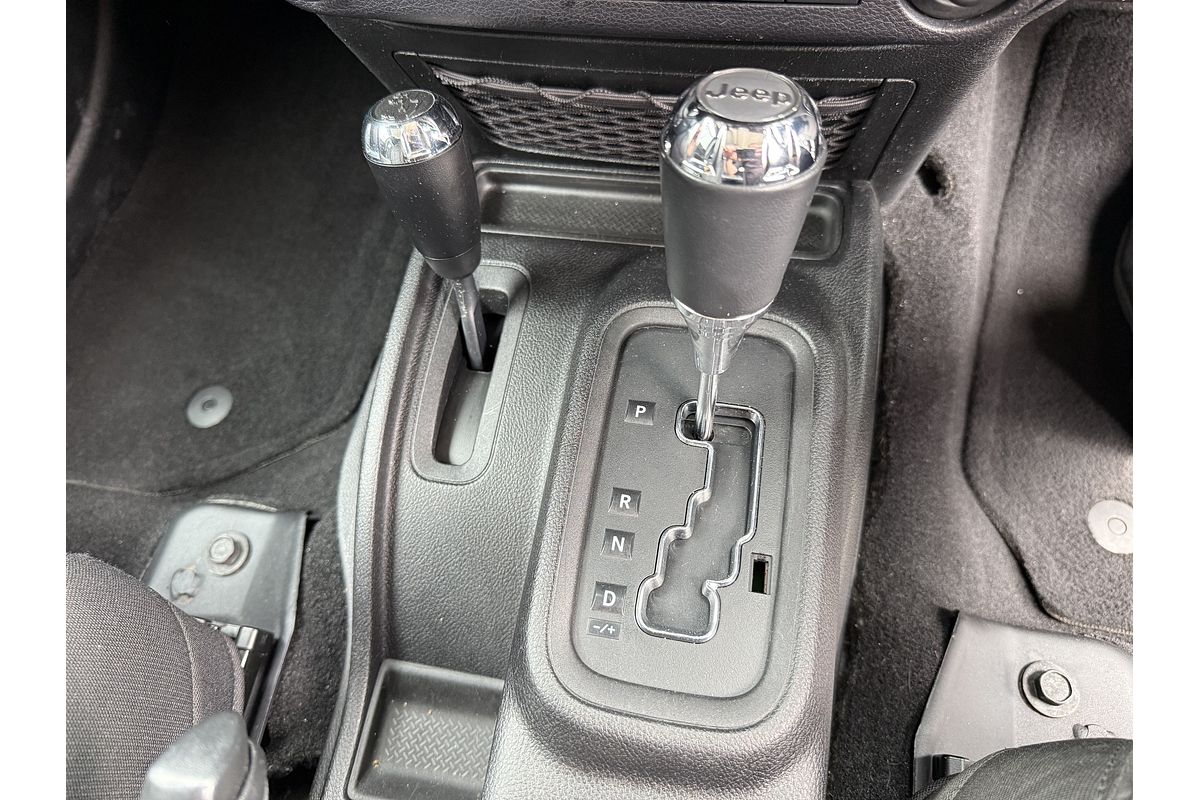 2016 Jeep Wrangler Unlimited Sport JK