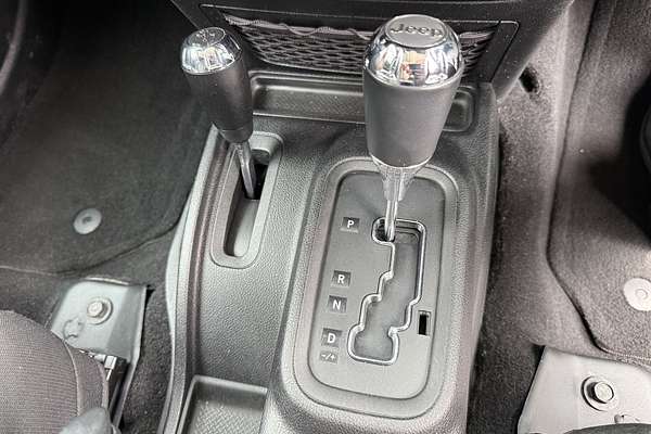 2016 Jeep Wrangler Unlimited Sport JK