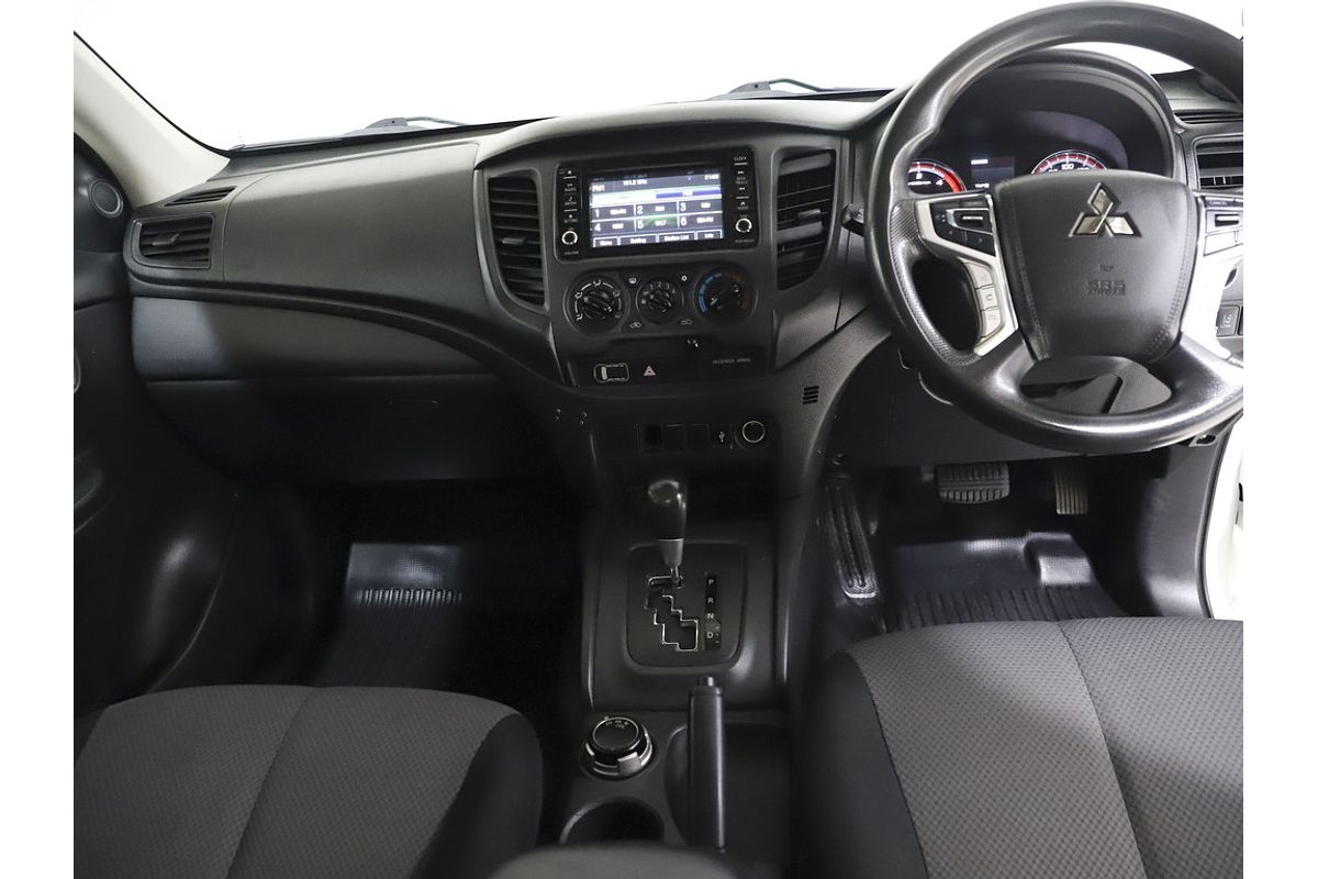 2019 Mitsubishi Triton GLX ADAS MR 4X4
