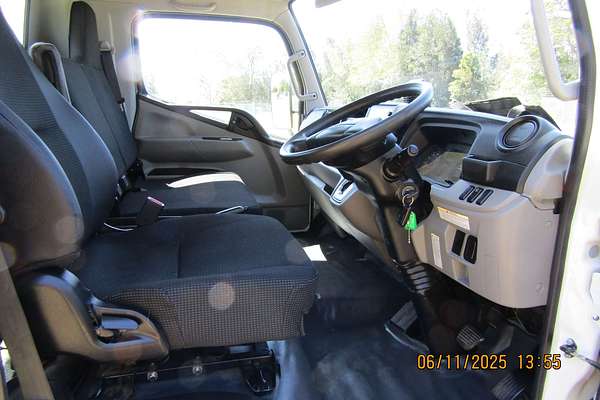 2022 Fuso Canter 515 4x2 MWB