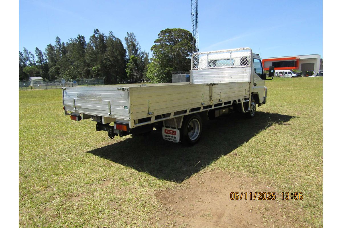 2022 Fuso Canter 515 4x2 MWB