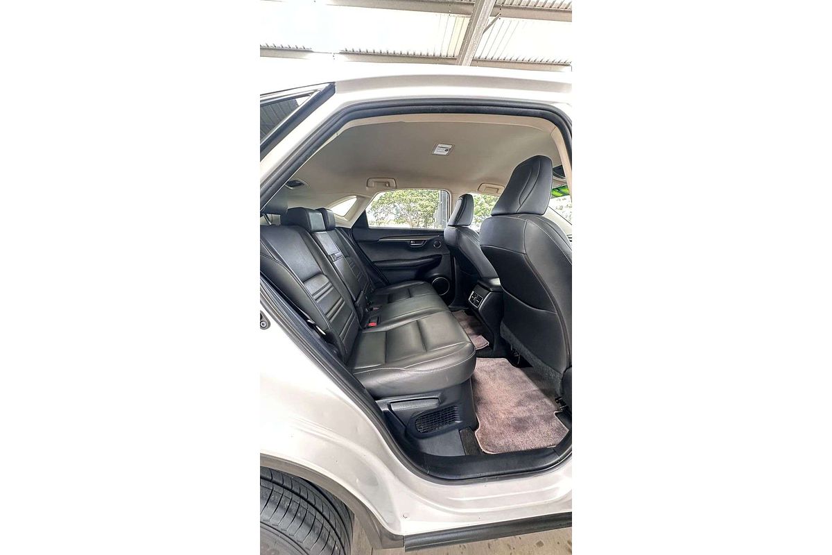 2017 Lexus NX NX200t Luxury AGZ10R