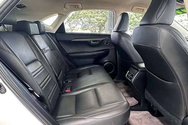 2017 Lexus NX NX200t Luxury AGZ10R