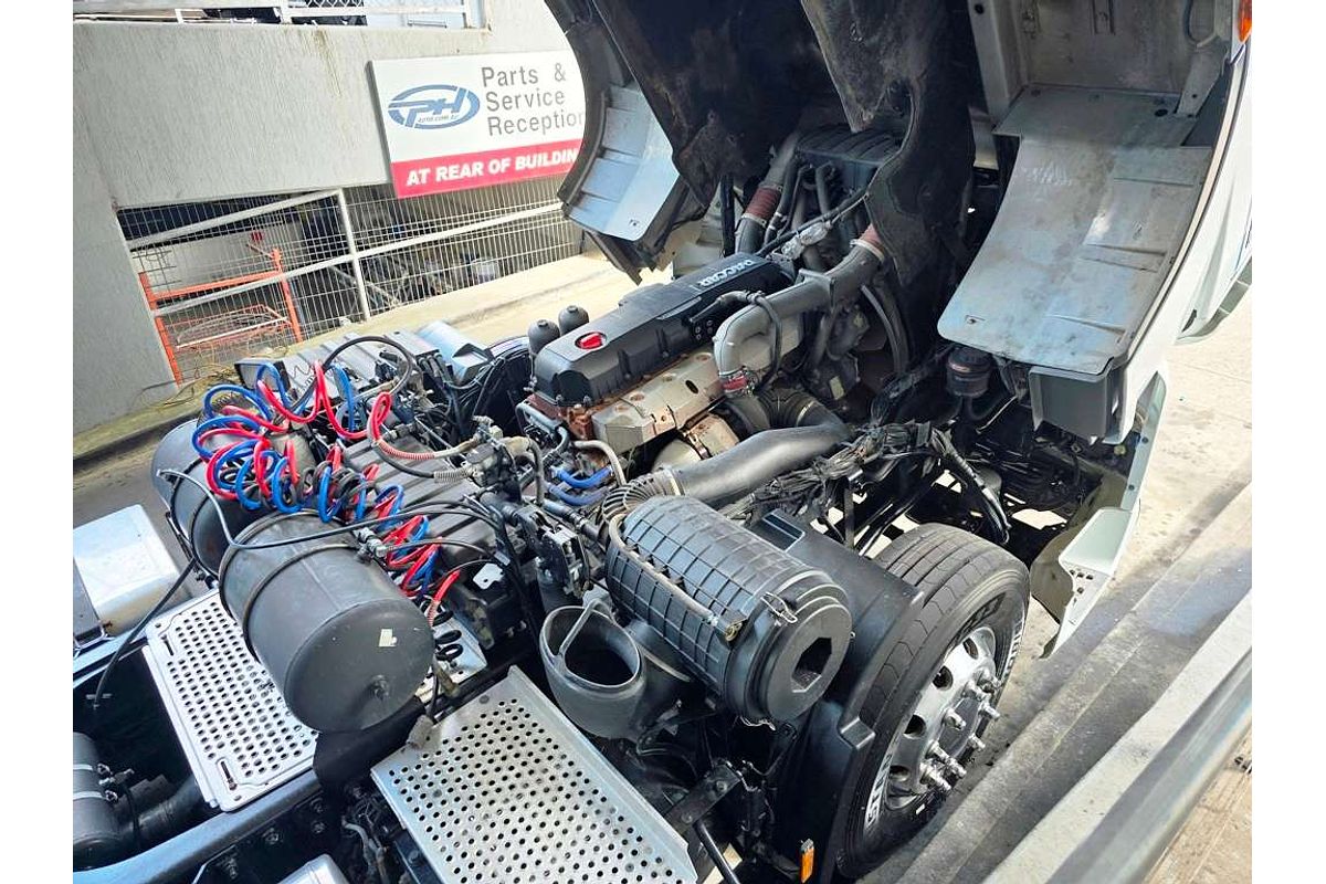 DAF XF105 2012 6x4 PRIME MOVER