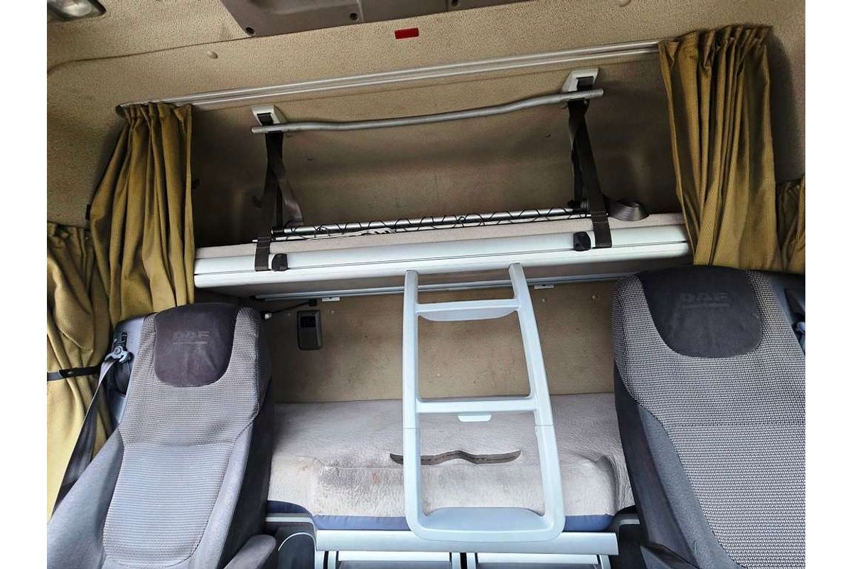 DAF XF105 2012 6x4 PRIME MOVER