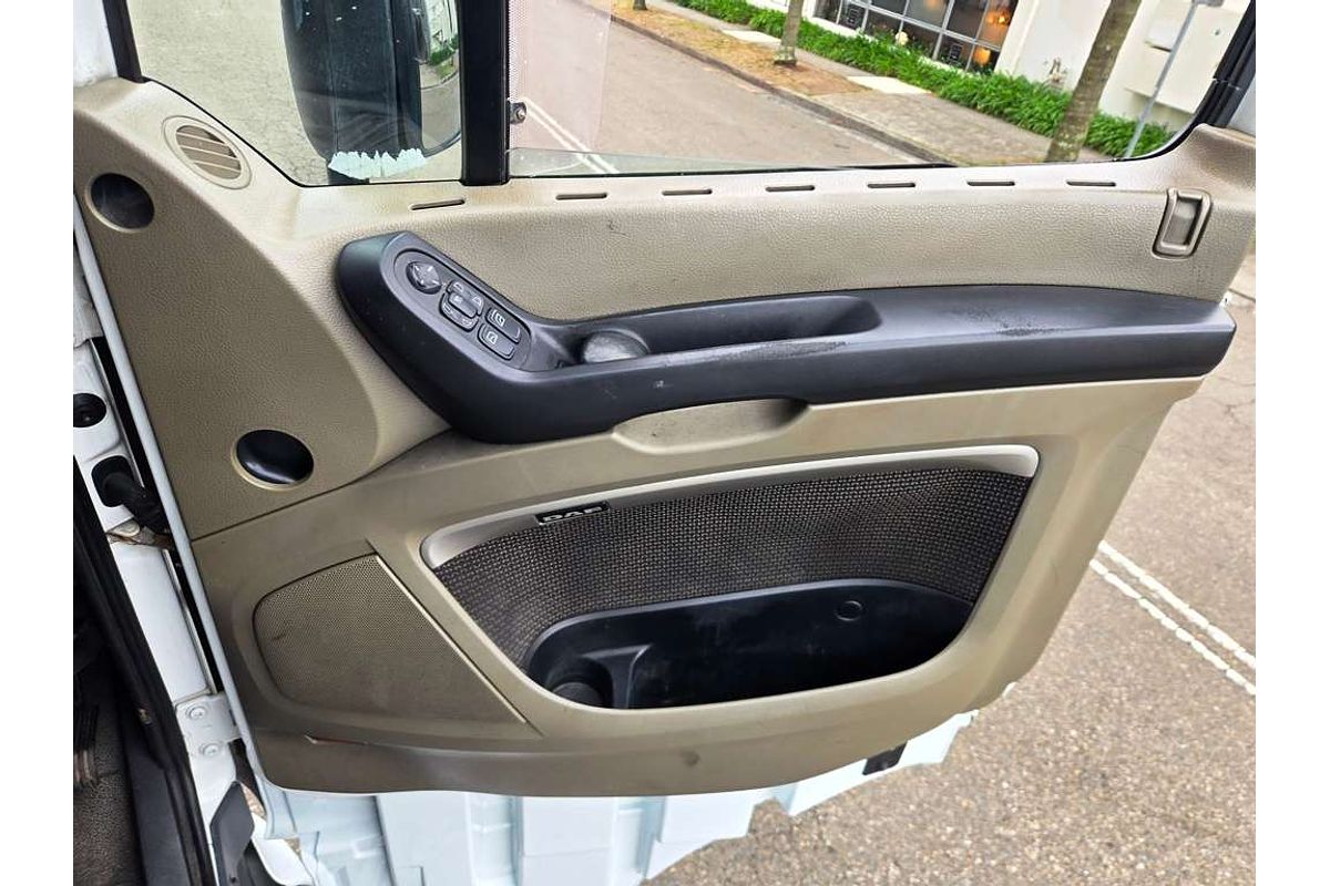 DAF XF105 2012 6x4 PRIME MOVER