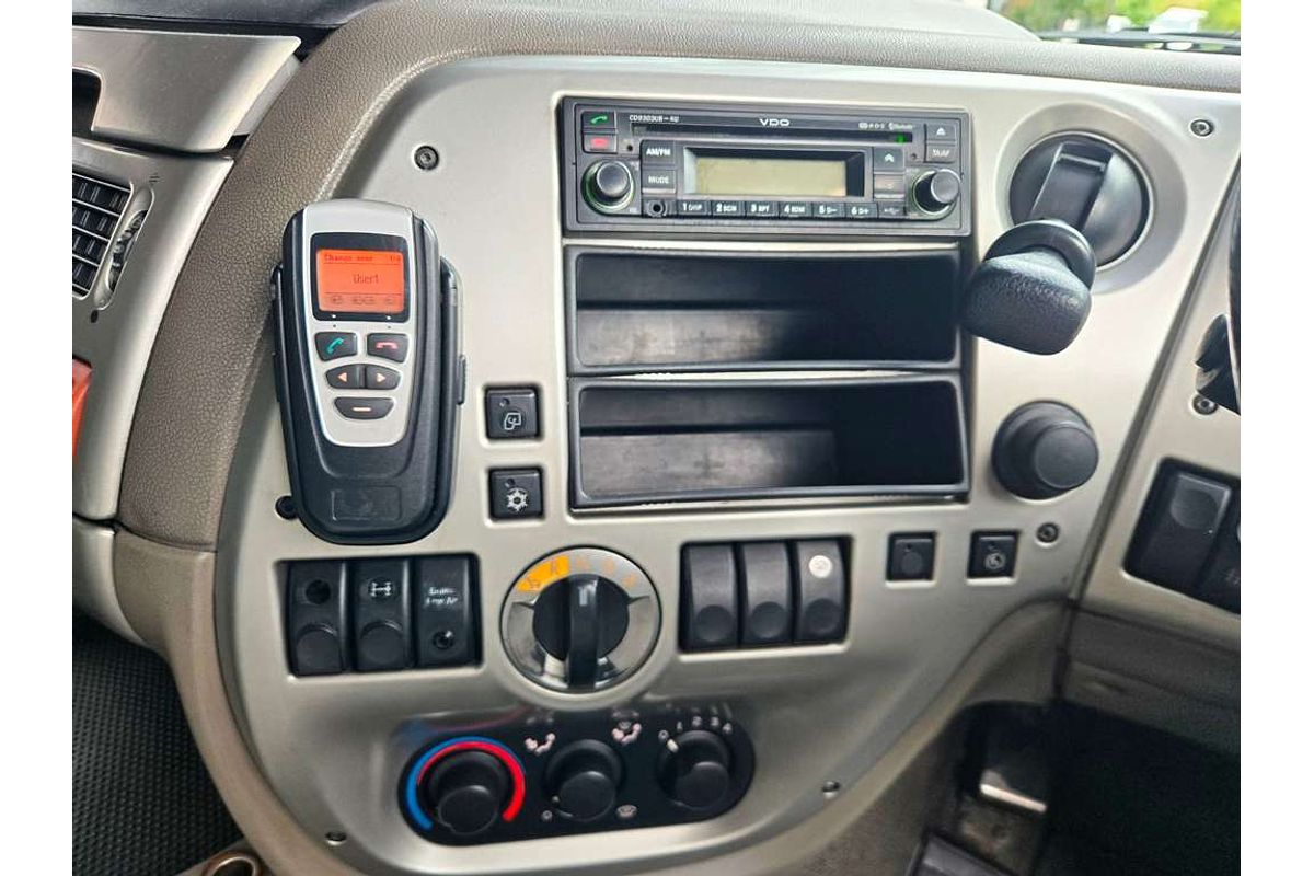 DAF XF105 2012 6x4 PRIME MOVER