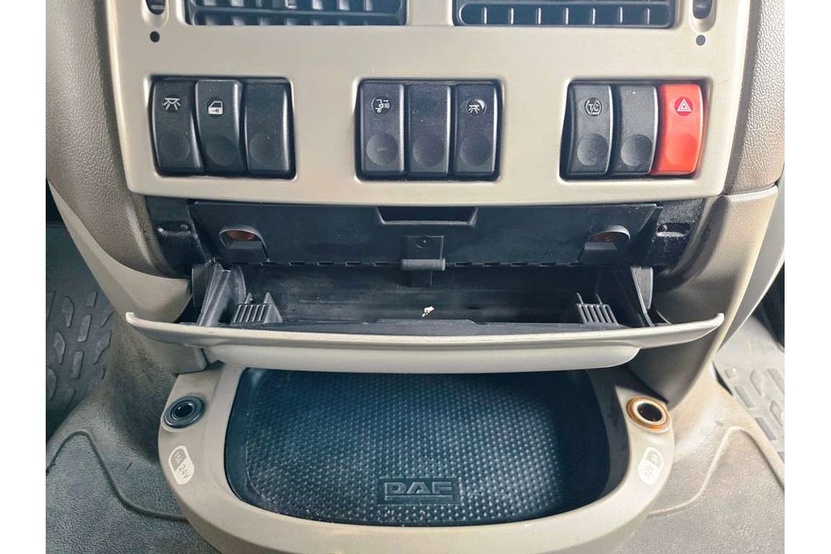 DAF XF105 2012 6x4 PRIME MOVER