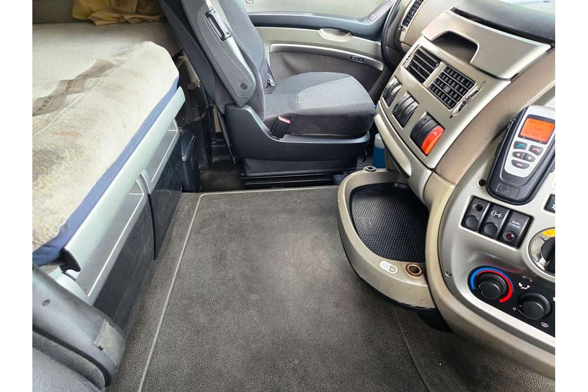 DAF XF105 2012 6x4 PRIME MOVER