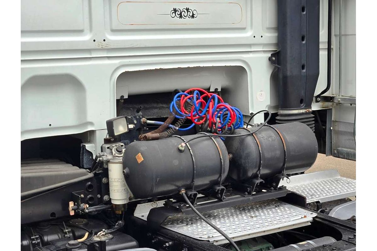 DAF XF105 2012 6x4 PRIME MOVER