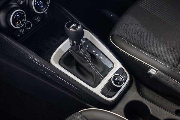 2025 Hyundai Venue Elite QX.V5