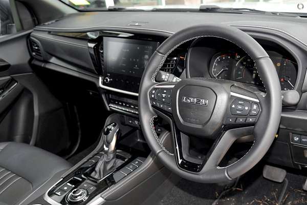 2025 Isuzu MU-X LS-T