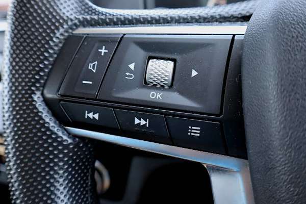 2023 Mitsubishi Outlander ES ZM