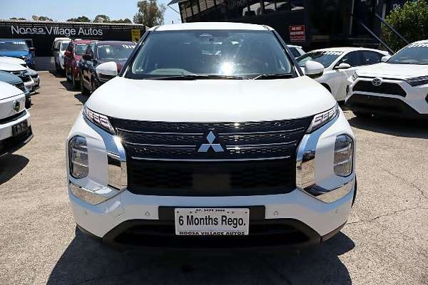 2023 Mitsubishi Outlander ES ZM