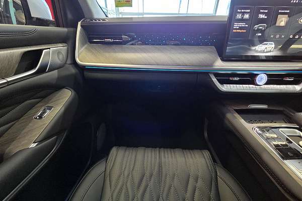 2025 GWM Tank 500 Ultra Hi4-T PHEV P03