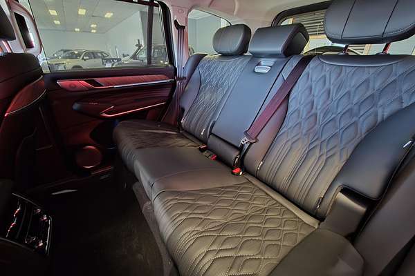 2025 GWM Tank 500 Ultra Hi4-T PHEV P03