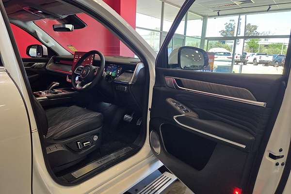 2025 GWM Tank 500 Ultra Hi4-T PHEV P03