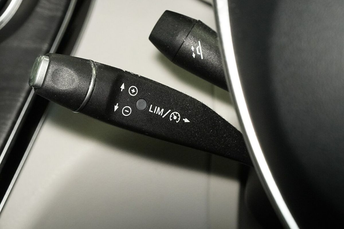 2016 Mercedes-Benz C-Class C200 A205