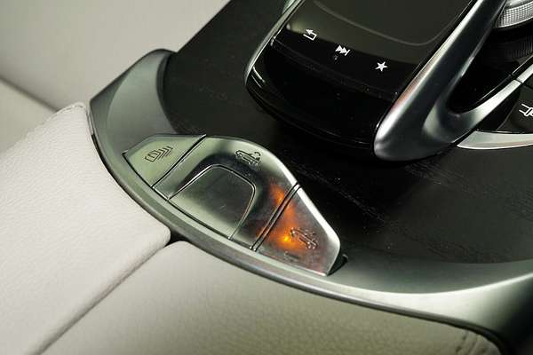 2016 Mercedes-Benz C-Class C200 A205