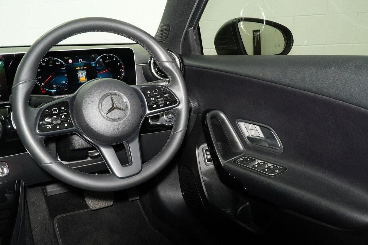 2020 Mercedes-Benz A-Class A180 V177