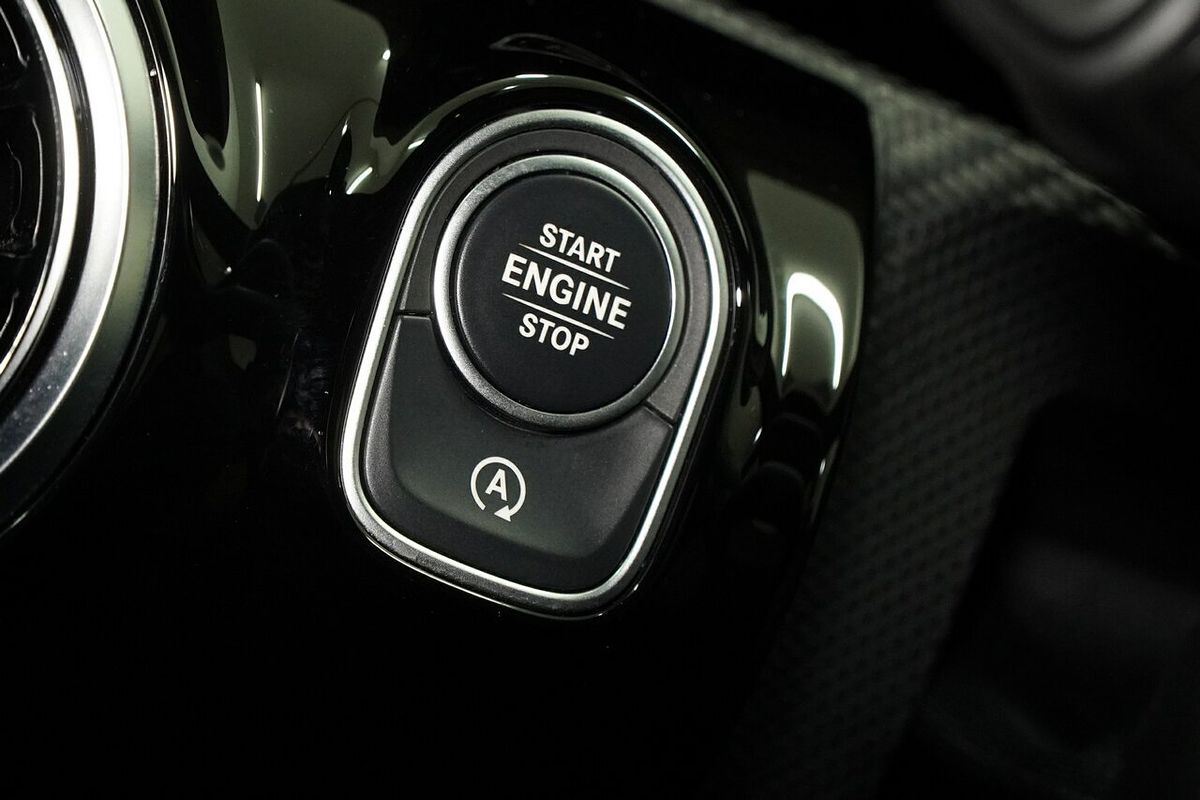 2020 Mercedes-Benz A-Class A180 V177