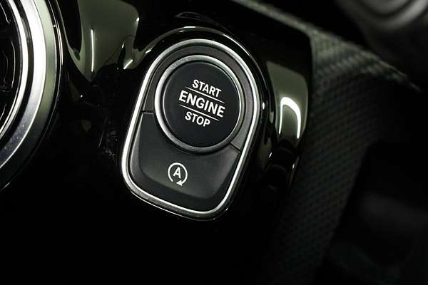 2020 Mercedes-Benz A-Class A180 V177