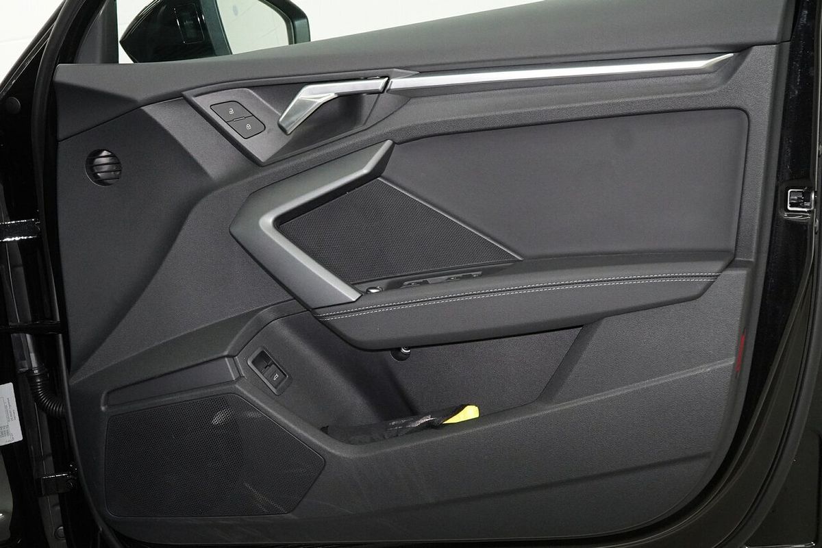 2025 Audi A3 35 TFSI S line GY