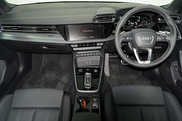 2025 Audi A3 35 TFSI S line GY