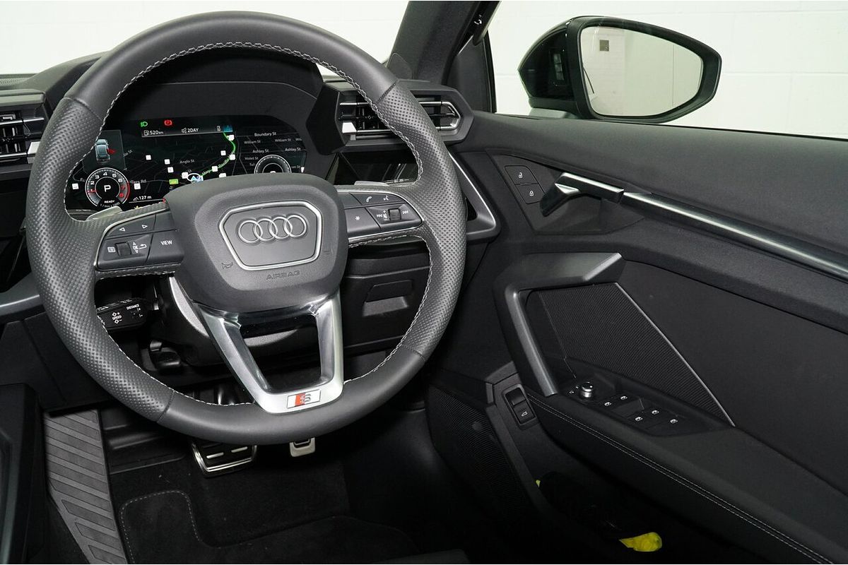 2025 Audi A3 35 TFSI S line GY