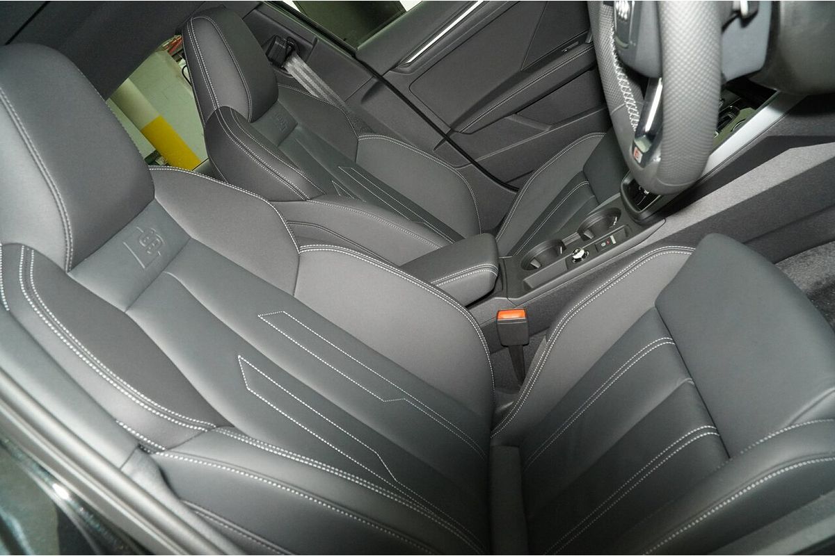 2025 Audi A3 35 TFSI S line GY