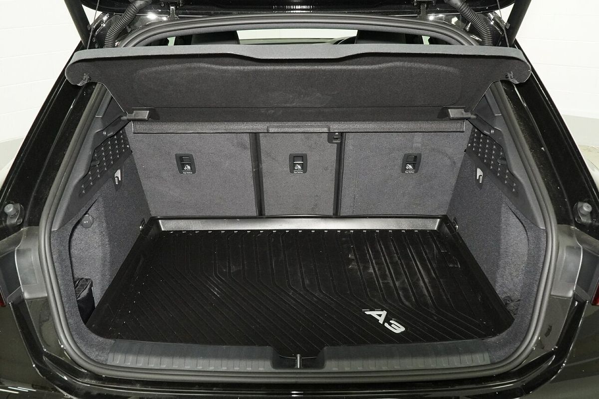 2025 Audi A3 35 TFSI S line GY