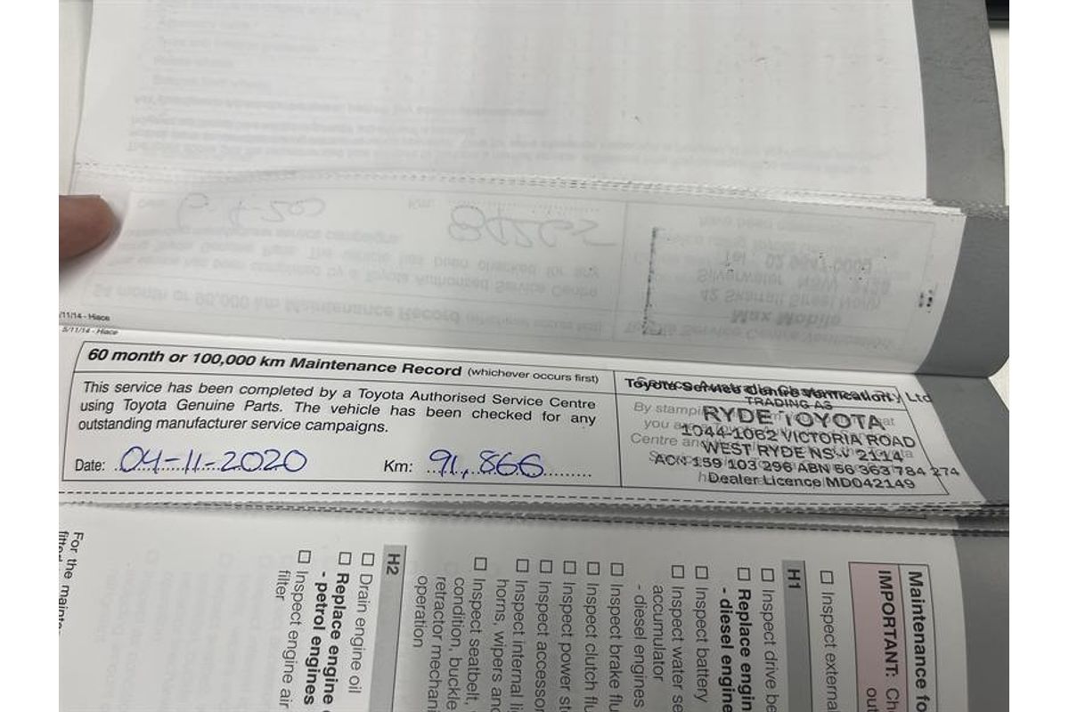 2015 Toyota Hiace Commuter TRH223R ELWB High Roof