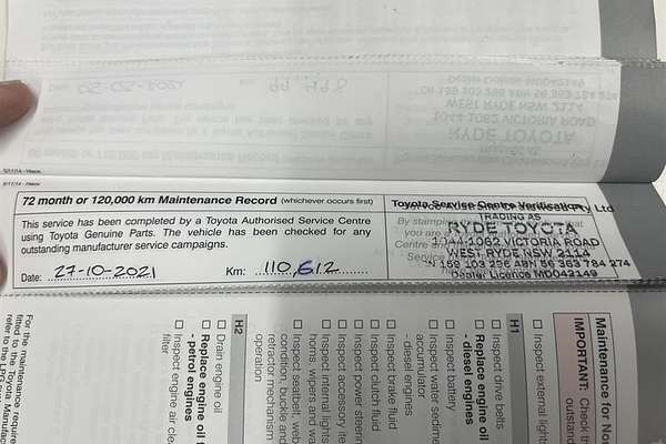 2015 Toyota Hiace Commuter TRH223R ELWB High Roof