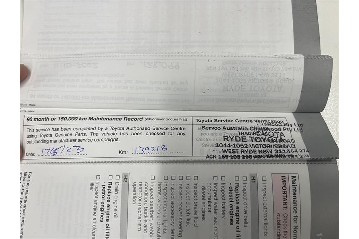 2015 Toyota Hiace Commuter TRH223R ELWB High Roof